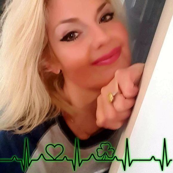 Meet your Posher, Lisa - Picture 1 of 2